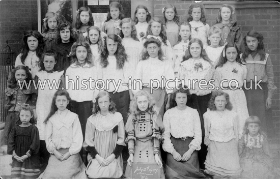 School Photo, Class 4, Hornchurch, July 12th 1907,